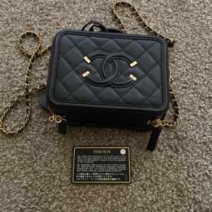 Chanel quilted black caviar Cc filigree vanity case bag